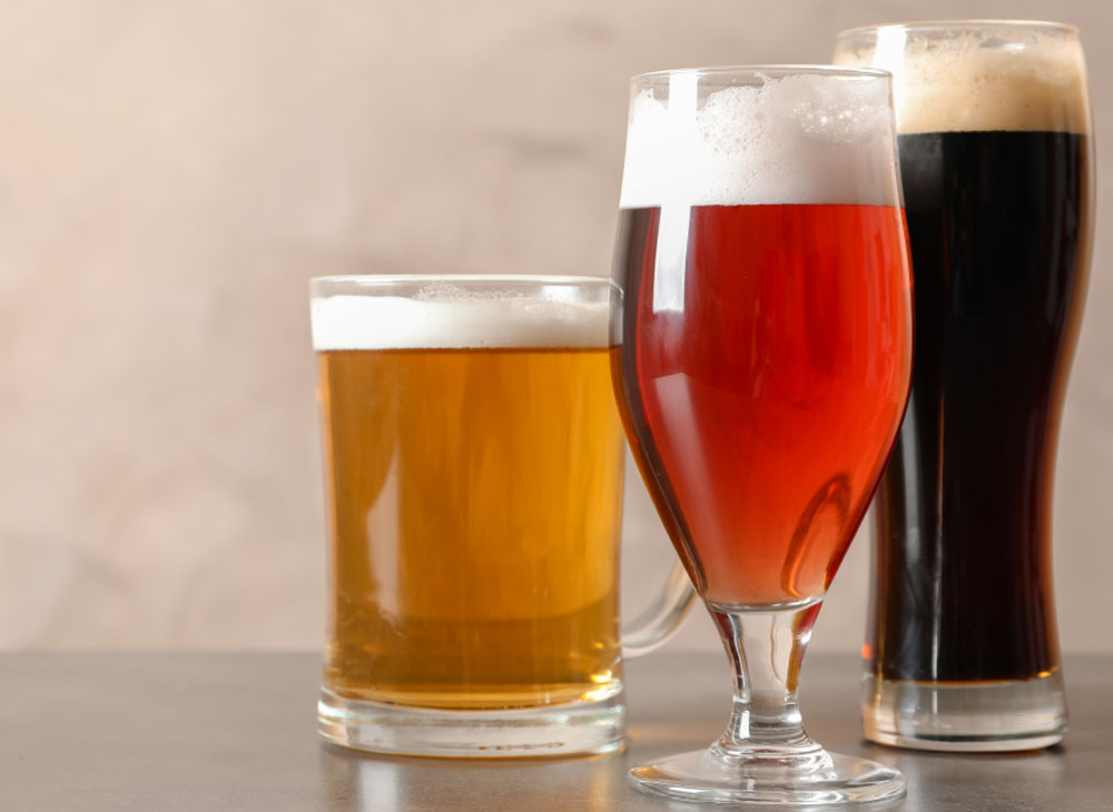 <b>FIVE REASONS THAT CRAFT BEER IS BETTER</b>